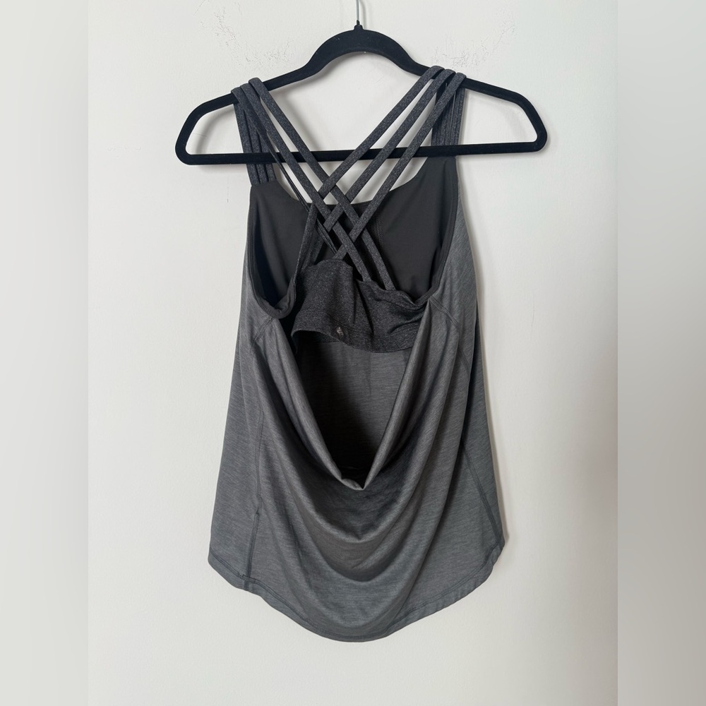 Like New Prana Waterfall Criss Cross Built in Bra Scoop Back Workout Tank - Picture 10 of 14
